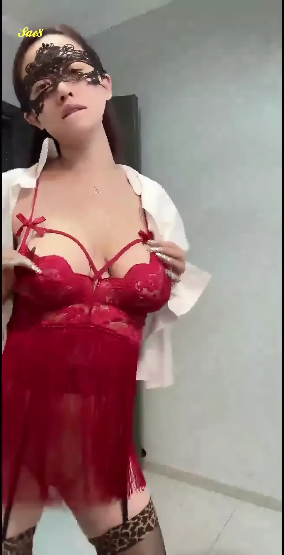 【高级会员专享】快手极品尤物巨乳美少妇一个小球球露点私拍9